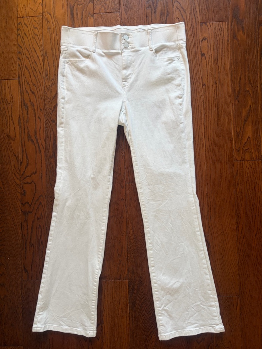 [Apt. 9] Women’s Size 10 Bootcut Mid Rise Tummy Control Jeans White